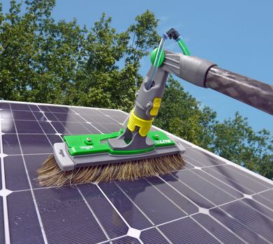 Nettoyage des installations photovoltaïques facilité - Unger